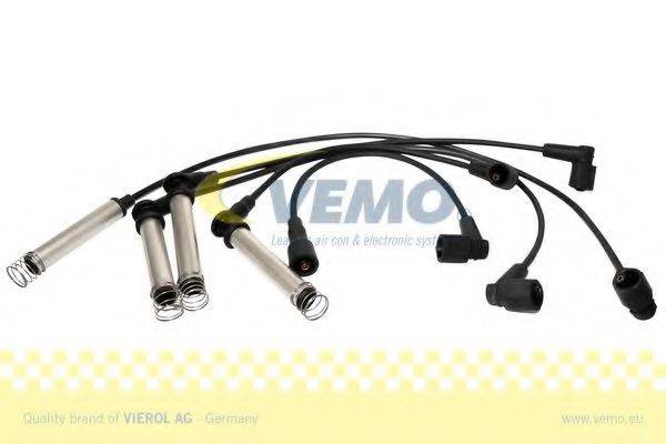 Комплект проводов зажигания V40-70-0022 VEMO